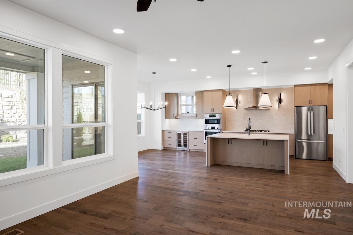 11732 N Rabbitbrush Way Property Photo 9