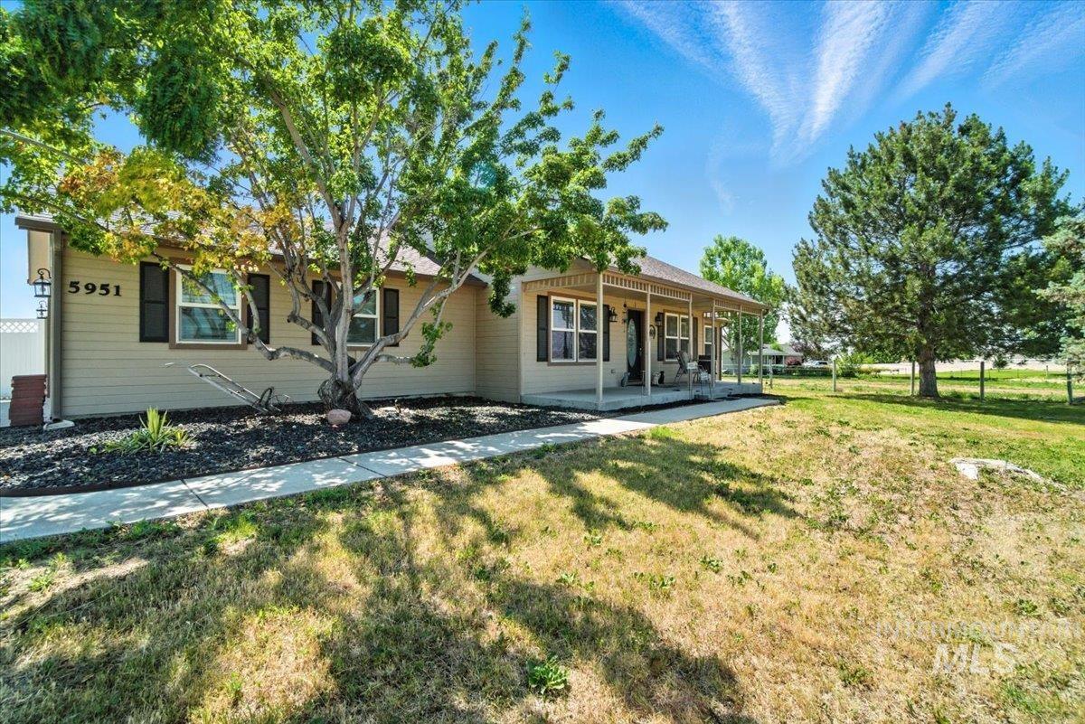 5951 Verde Dr. Property Photo 5