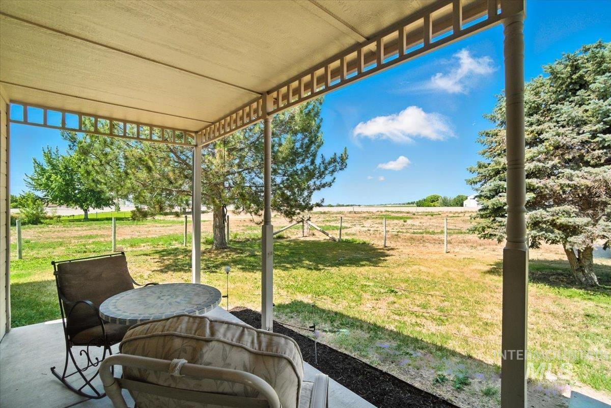 5951 Verde Dr. Property Photo 12