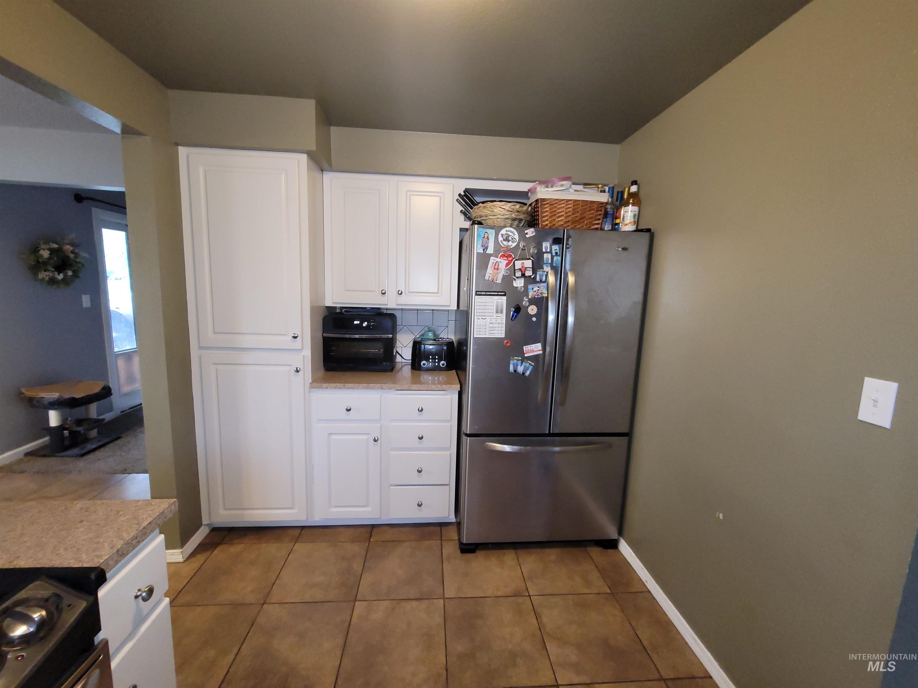 2428 Westwood Ct. Property Photo 5