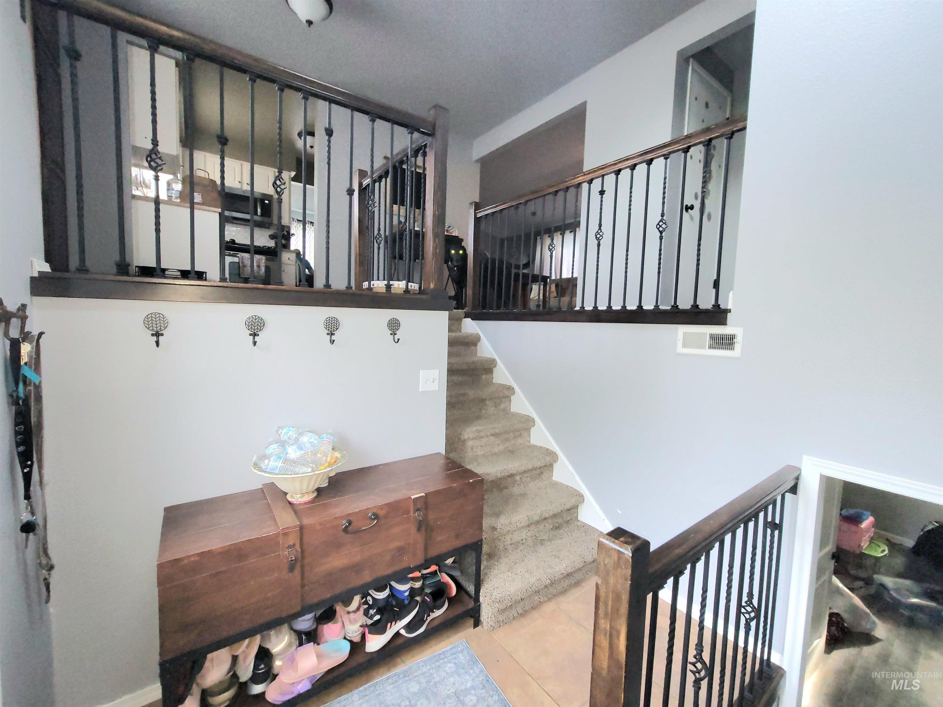 2428 Westwood Ct. Property Photo 6