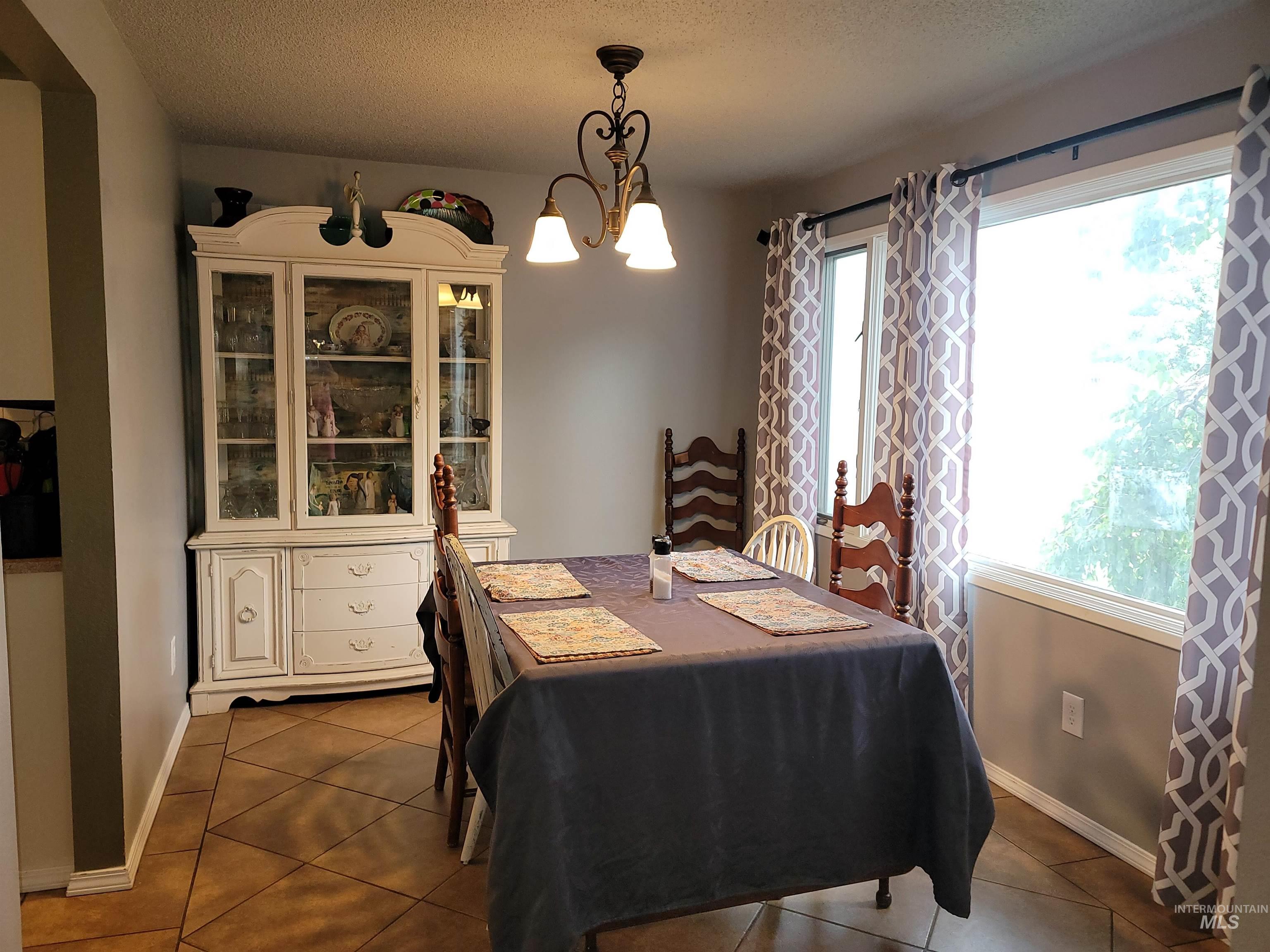 2428 Westwood Ct. Property Photo 7