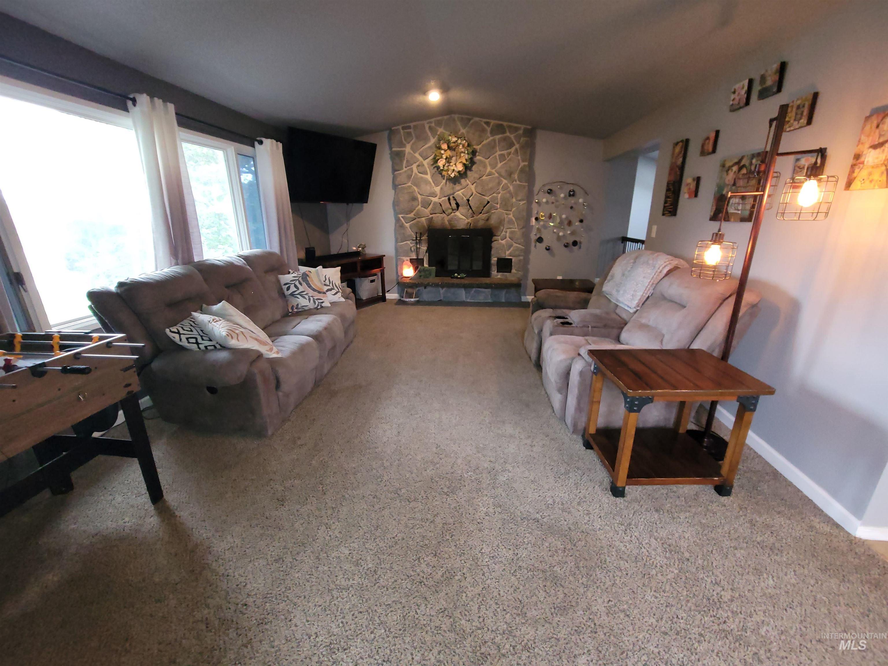 2428 Westwood Ct. Property Photo 9