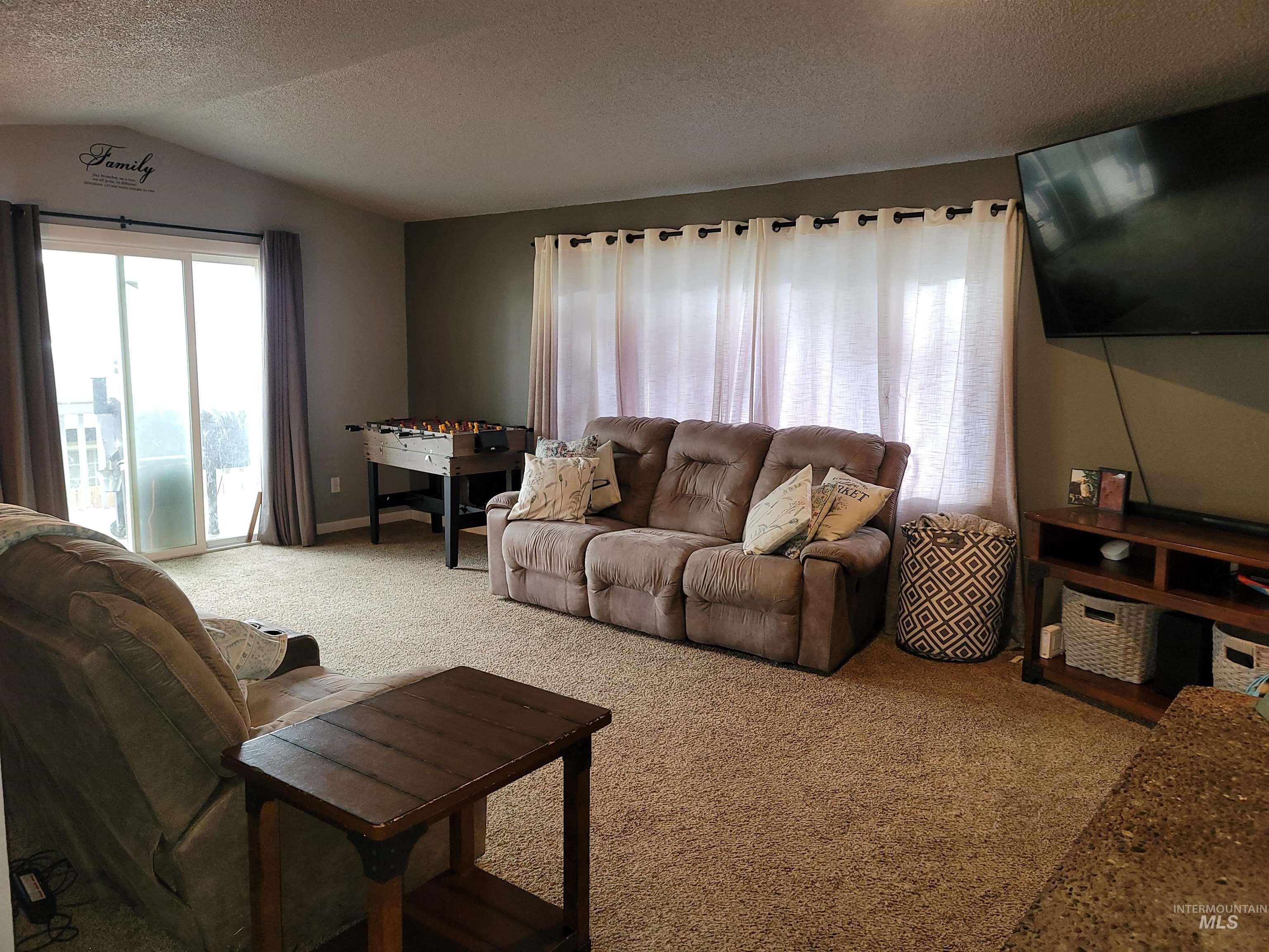 2428 Westwood Ct. Property Photo 18
