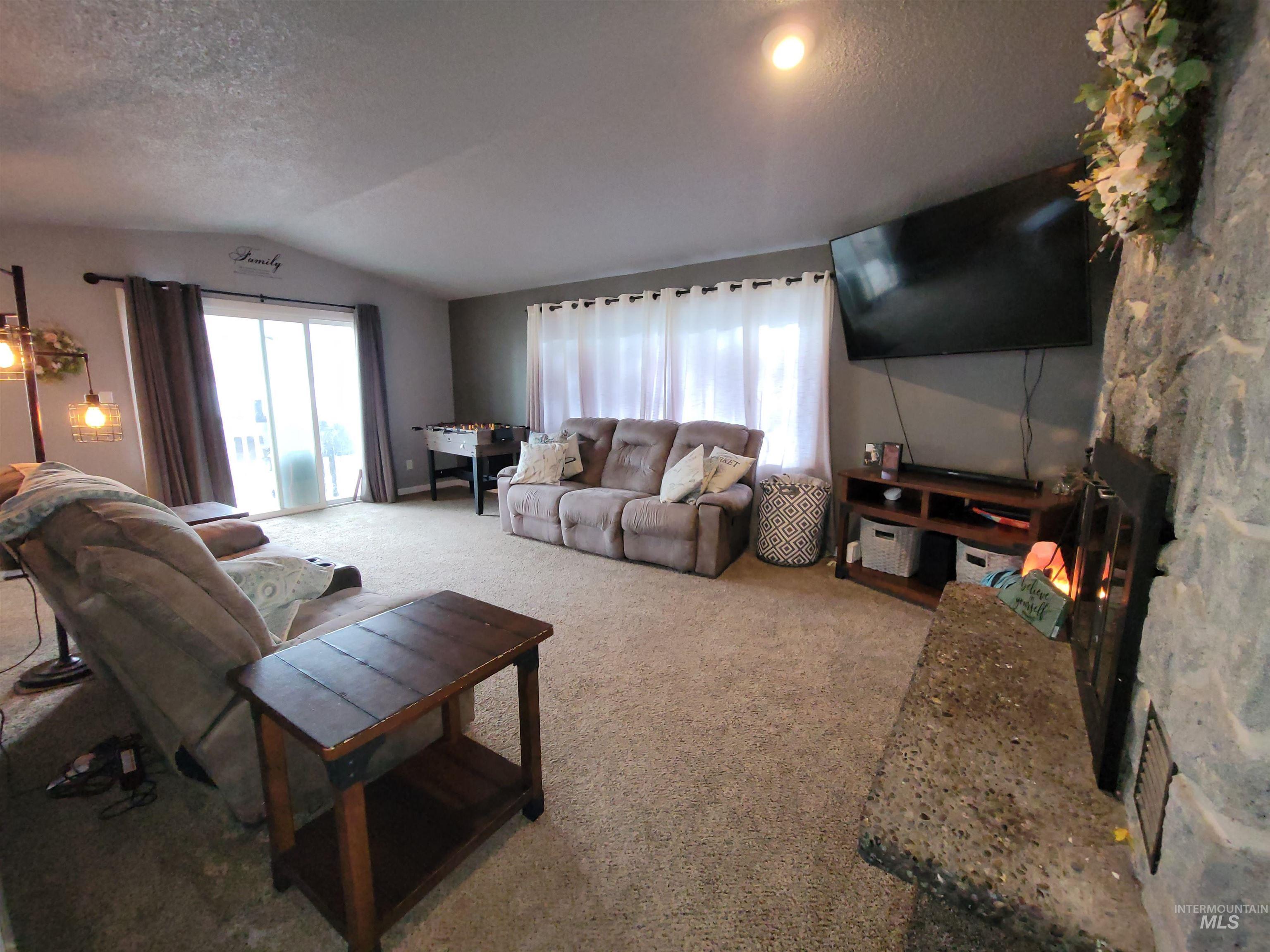 2428 Westwood Ct. Property Photo 19