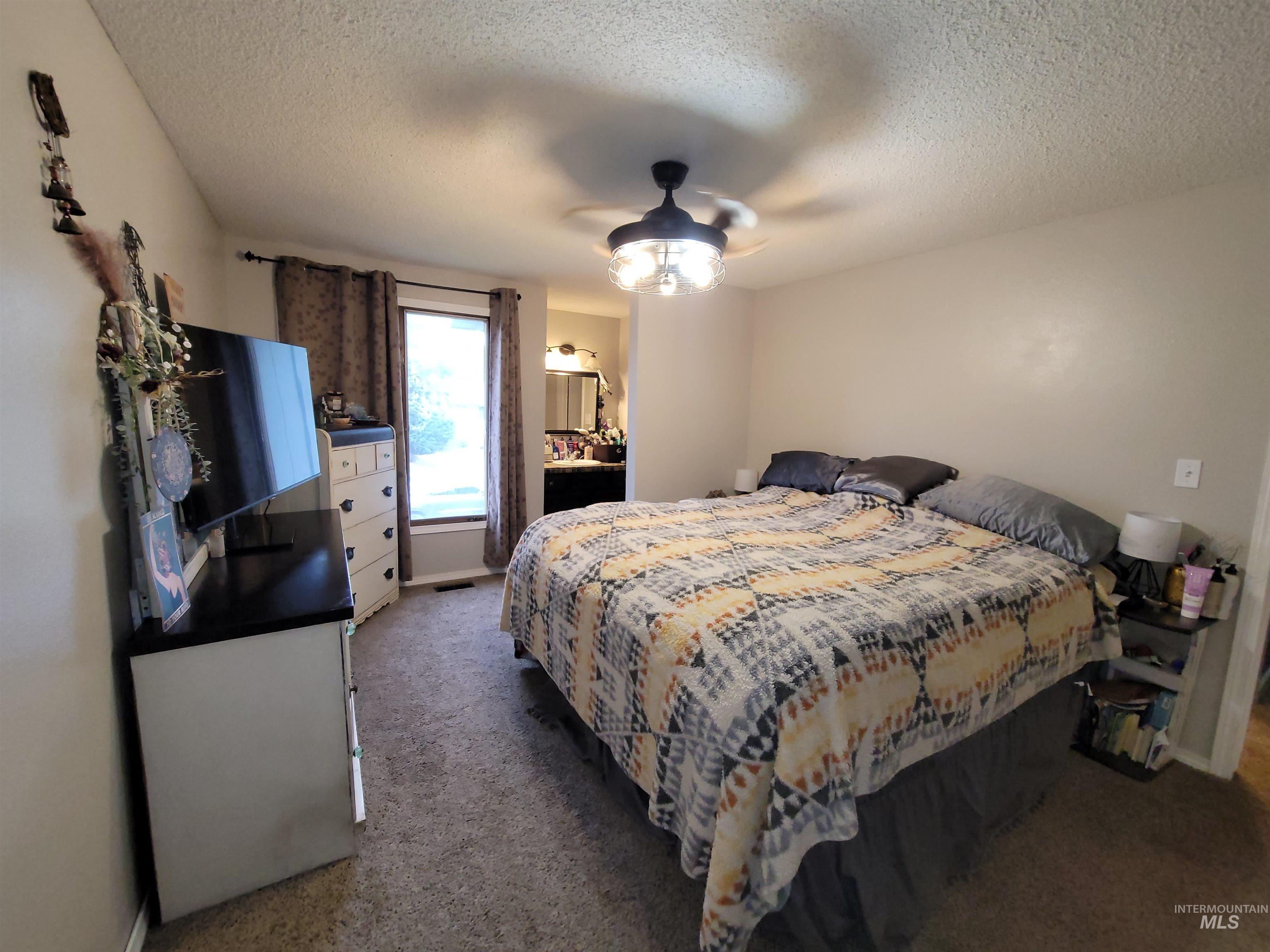 2428 Westwood Ct. Property Photo 22