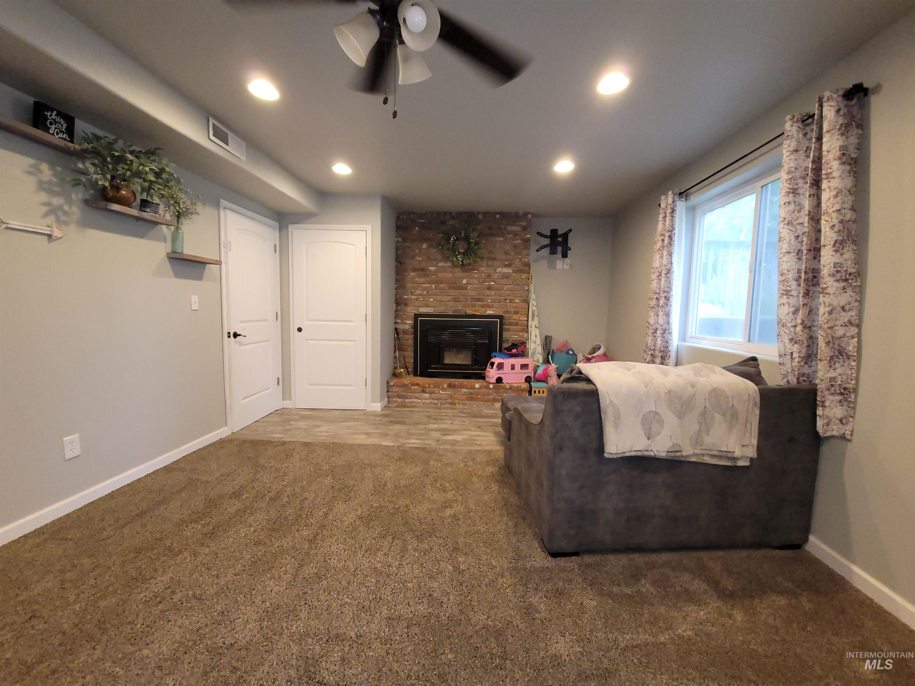 2428 Westwood Ct. Property Photo 24