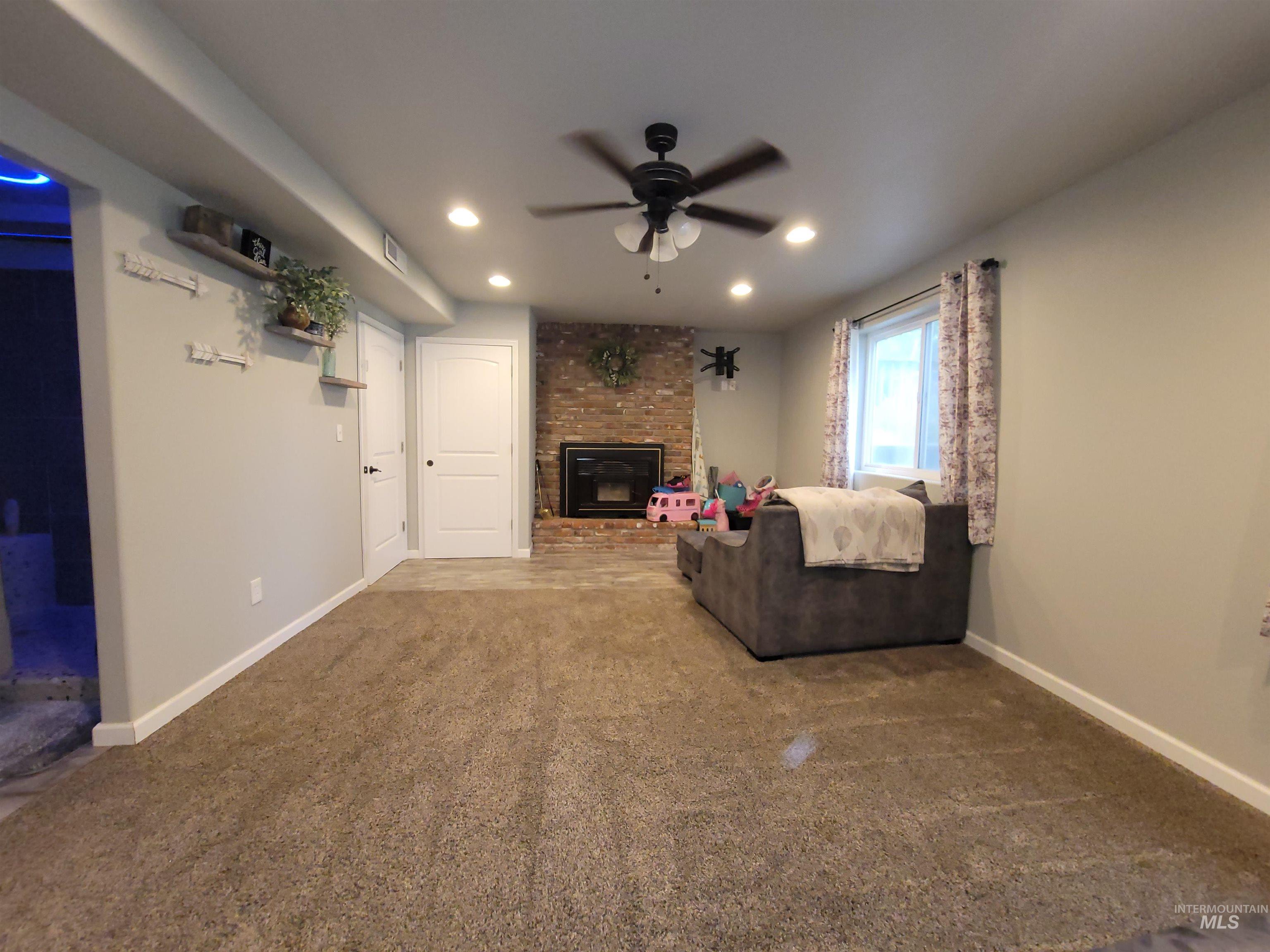 2428 Westwood Ct. Property Photo 25