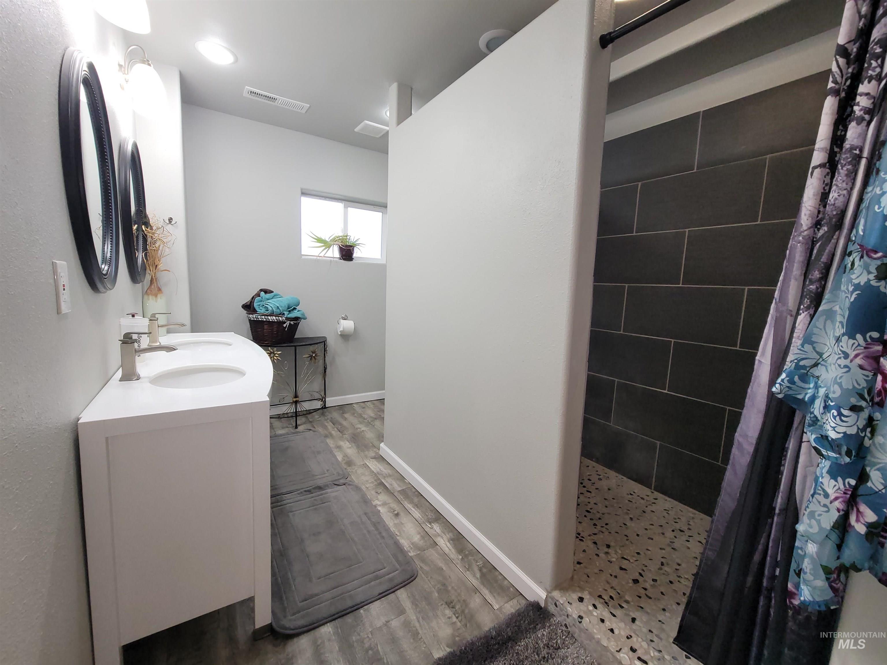 2428 Westwood Ct. Property Photo 27