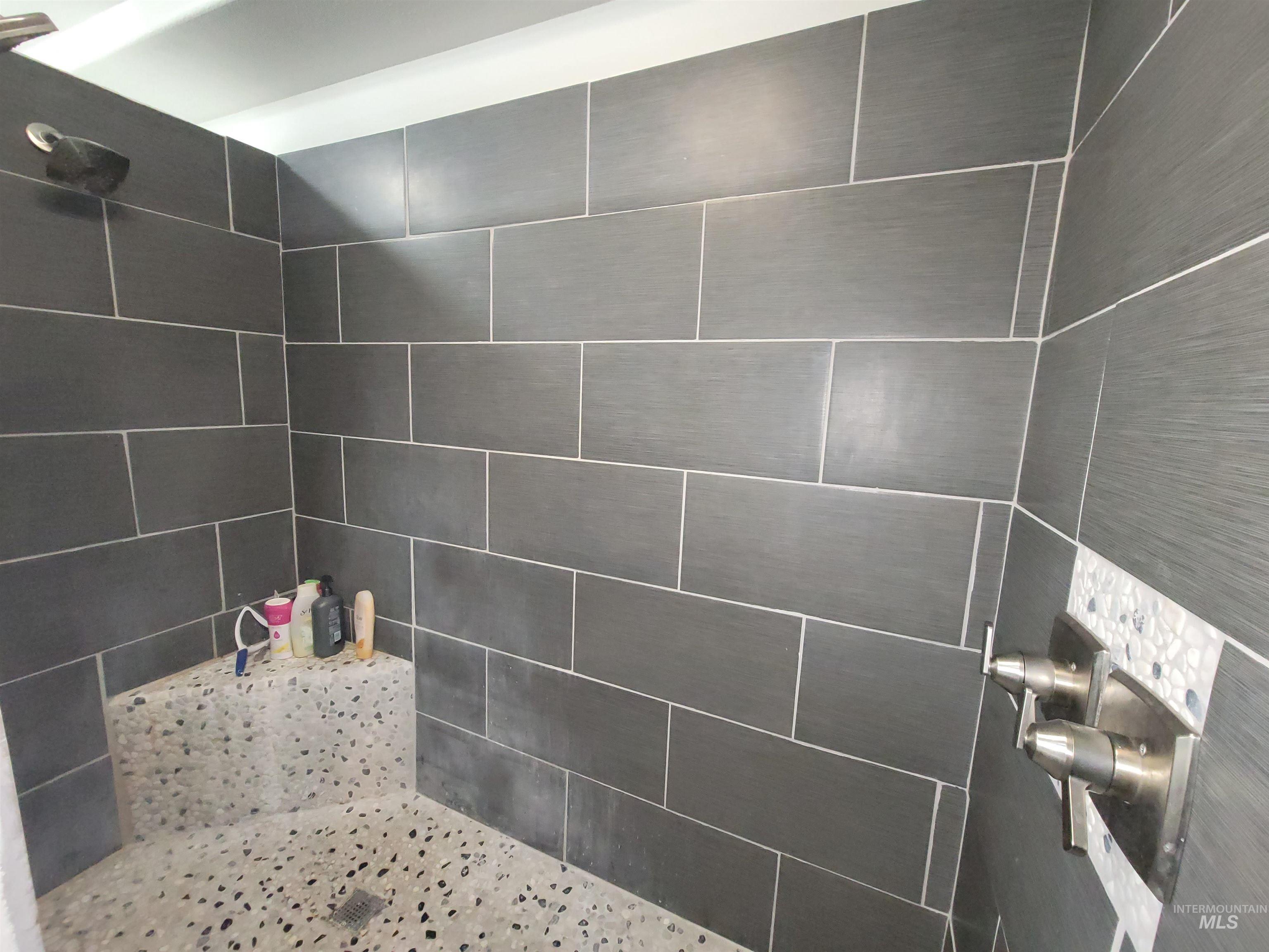 2428 Westwood Ct. Property Photo 30