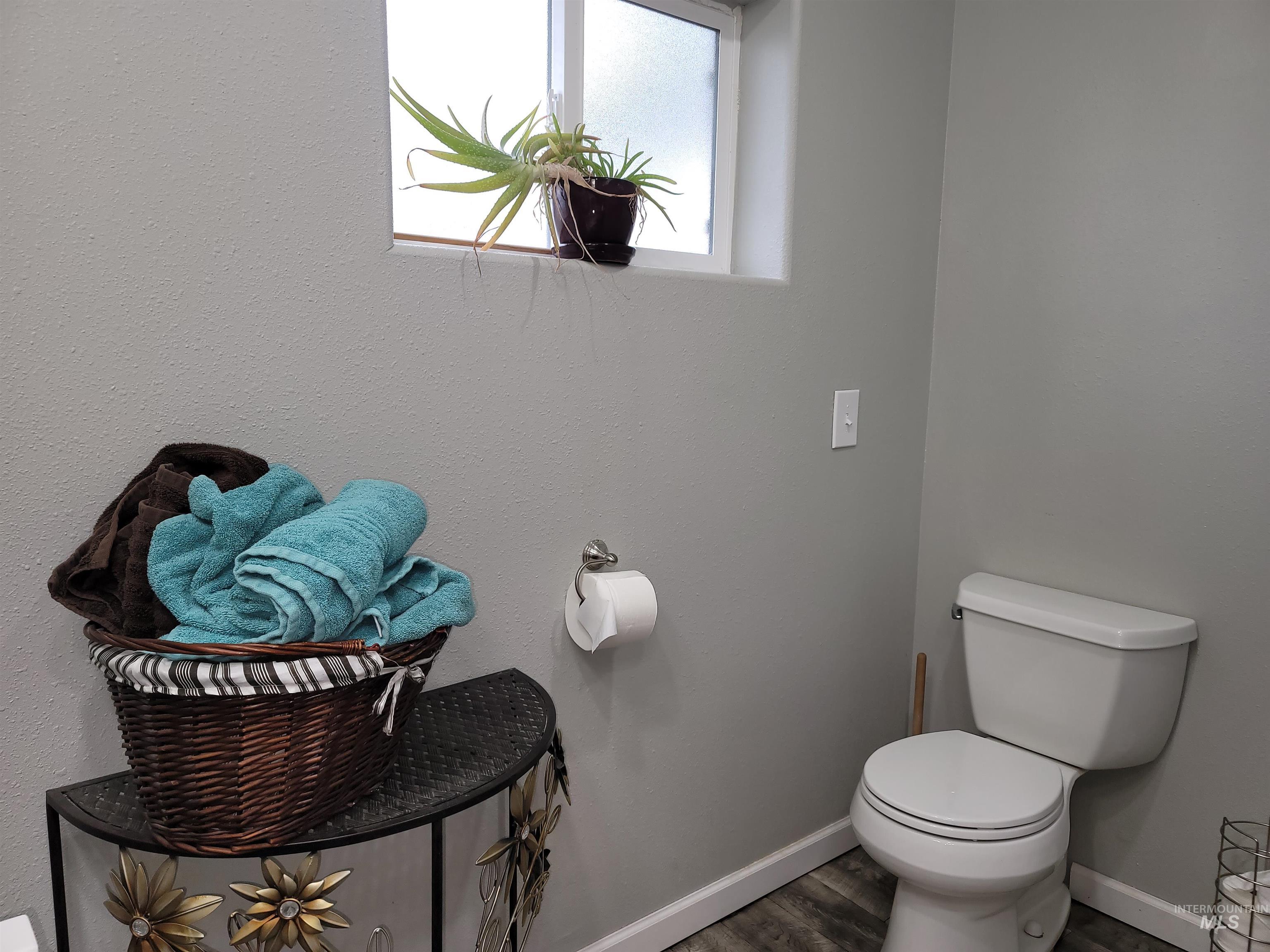 2428 Westwood Ct. Property Photo 31