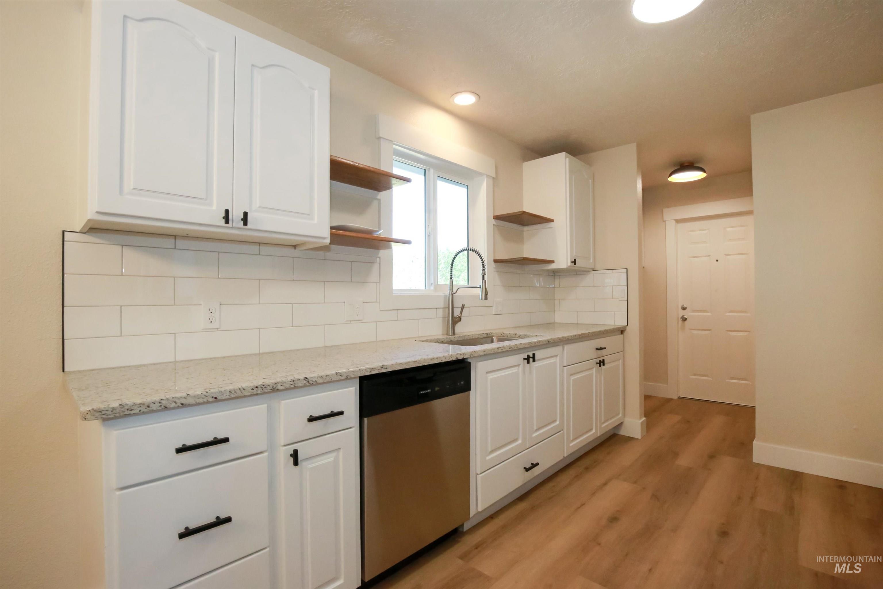 801 Oregon Ave Property Photo 11