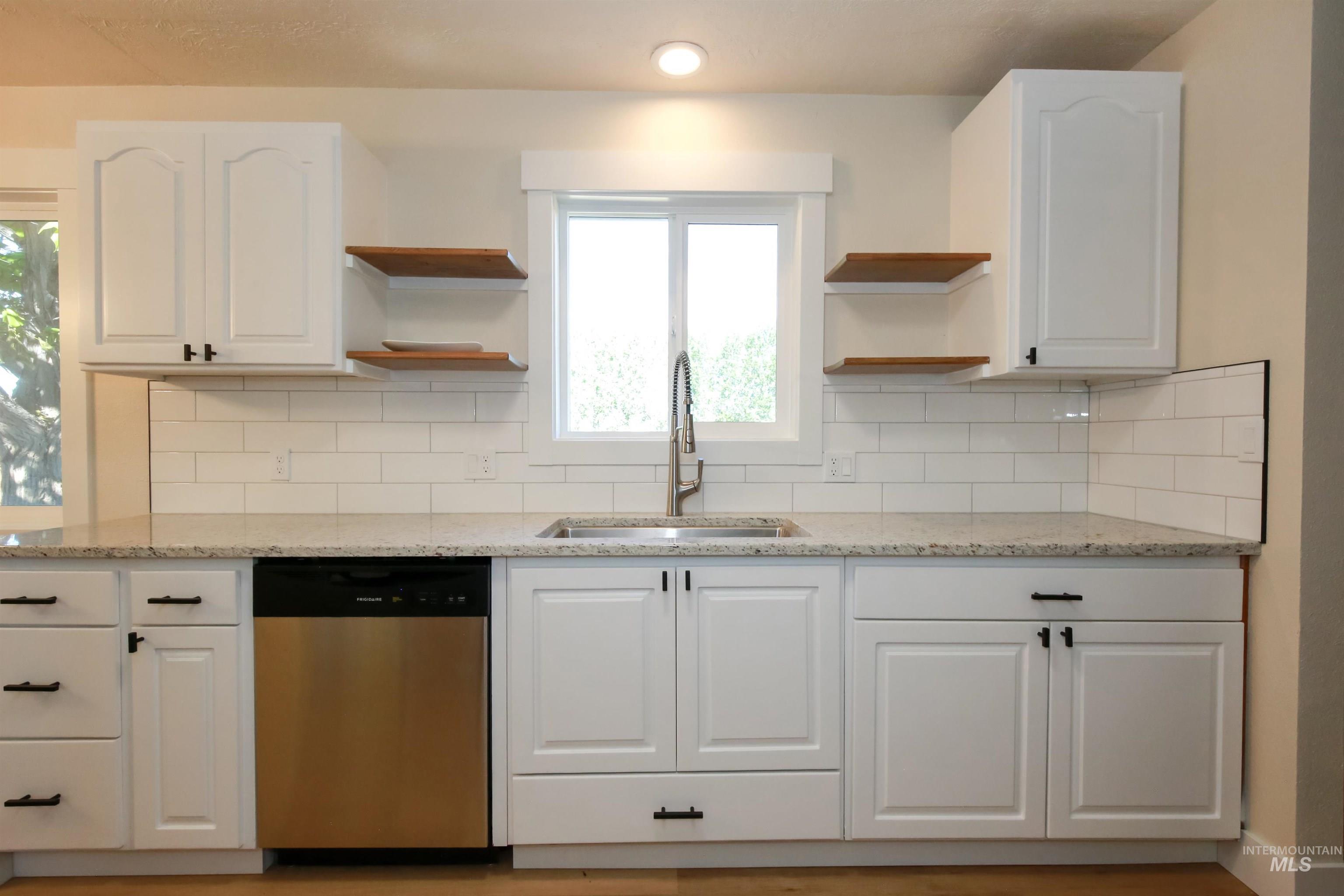 801 Oregon Ave Property Photo 15
