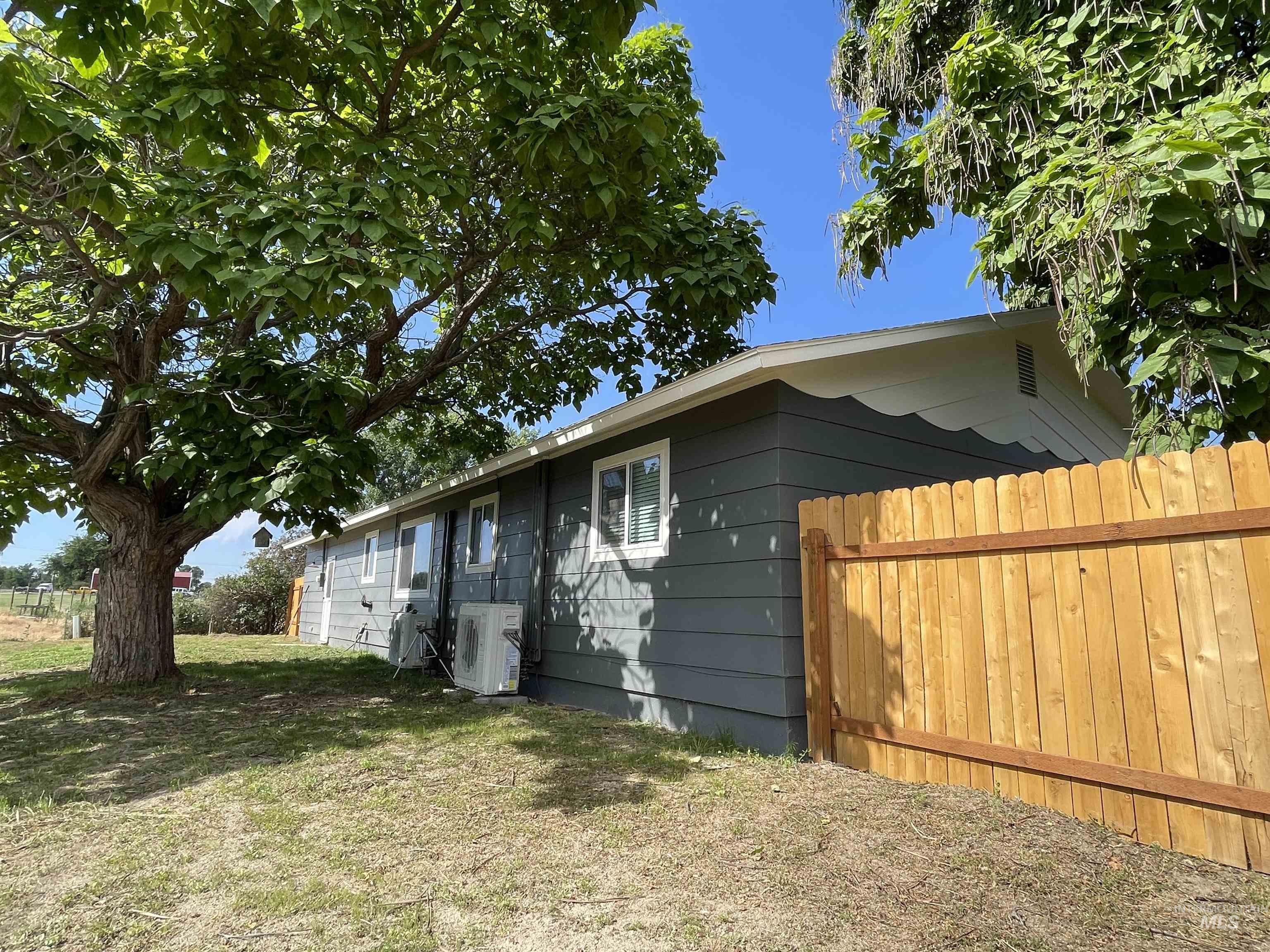 801 Oregon Ave Property Photo 28