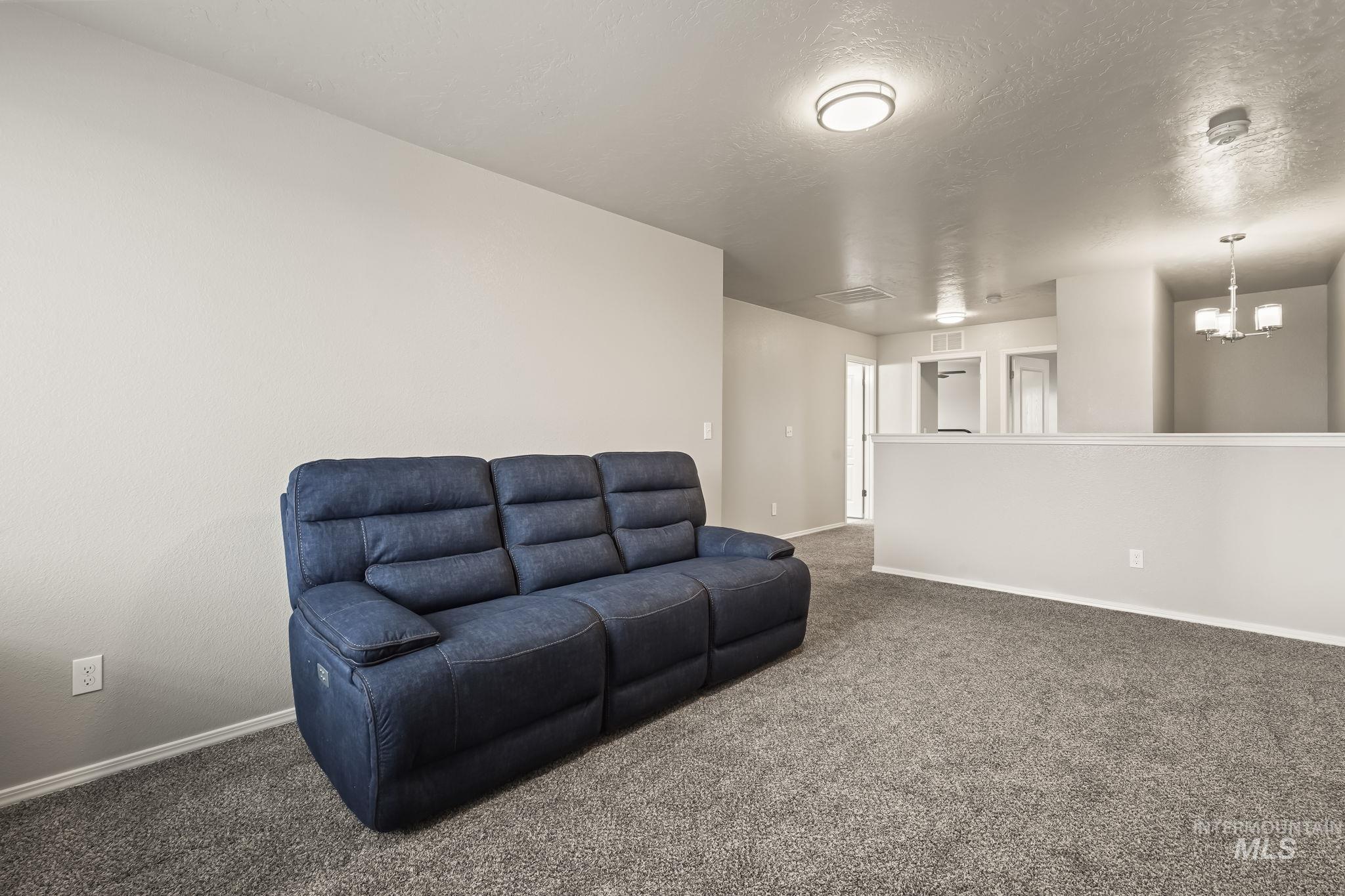 13330 Bloomfield Dr Property Photo 32