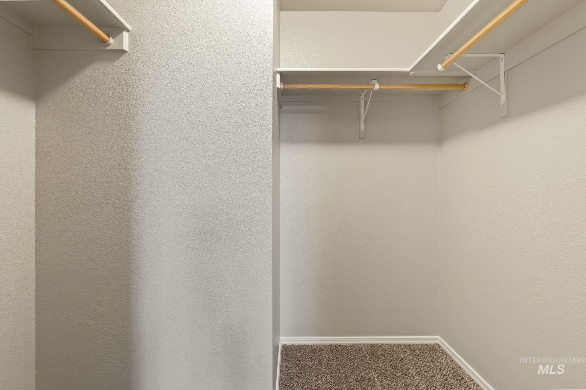 13330 Bloomfield Dr Property Photo 38