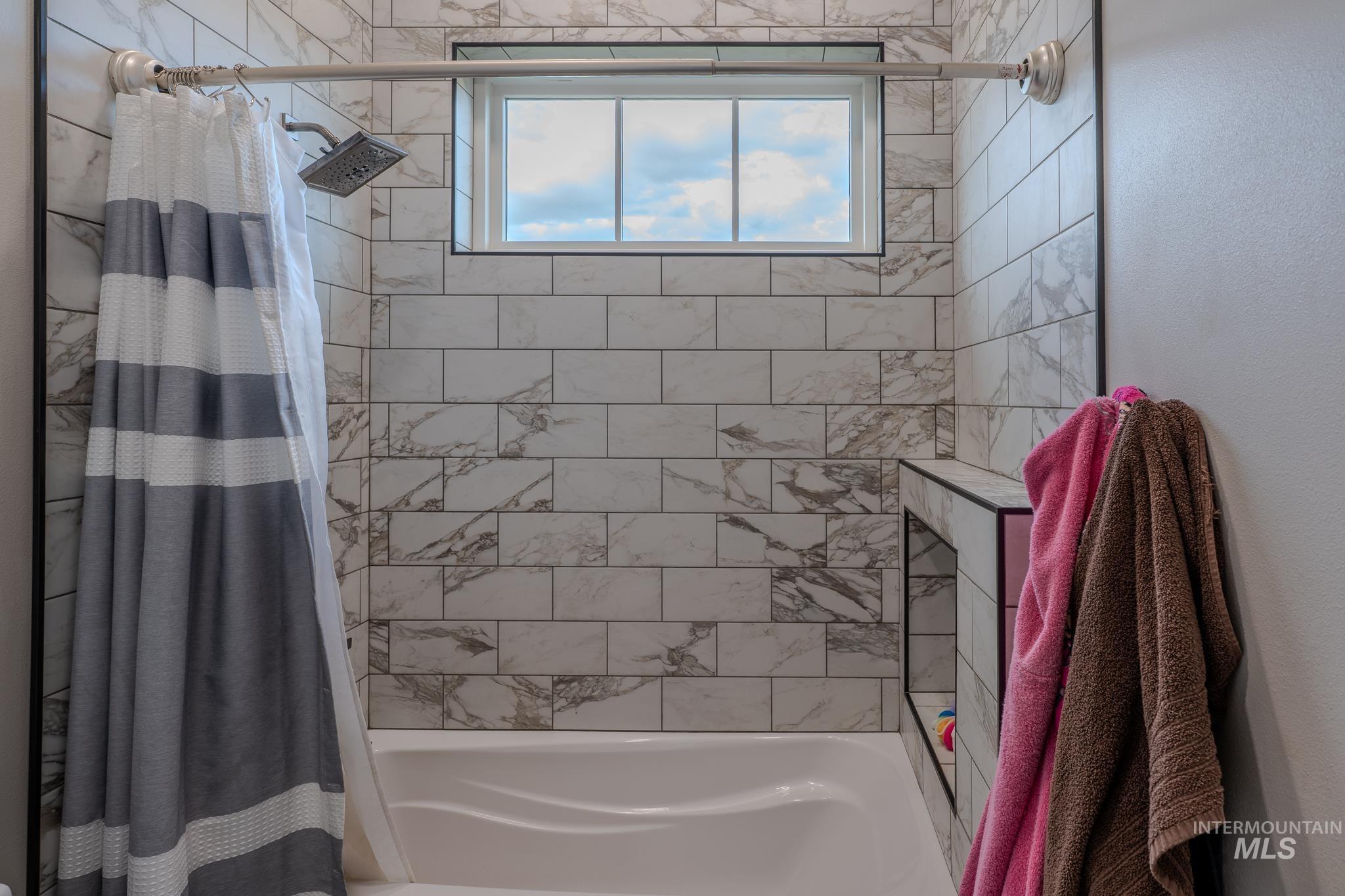 2244 Park Avenue Property Photo 43