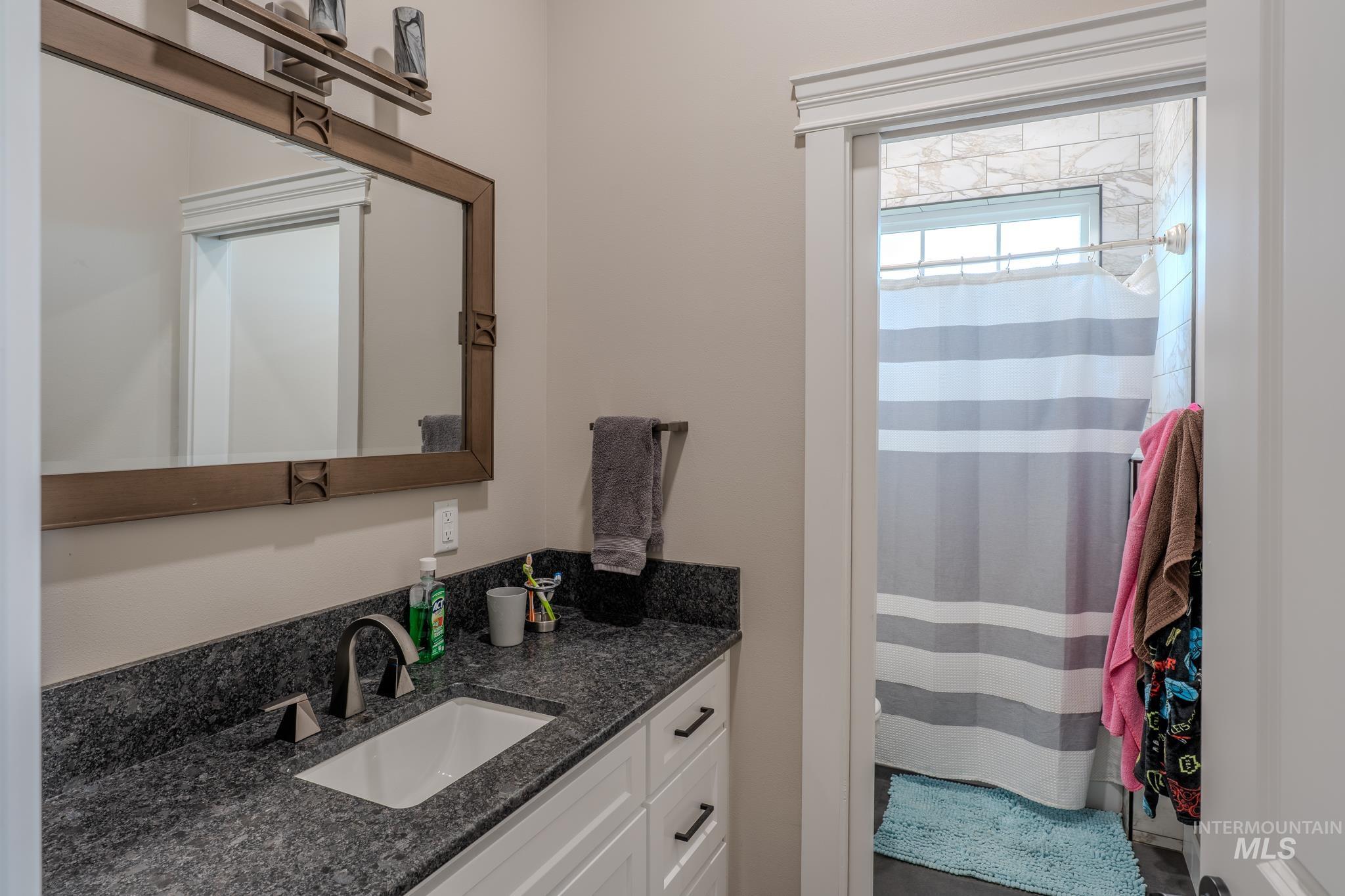 2244 Park Avenue Property Photo 44