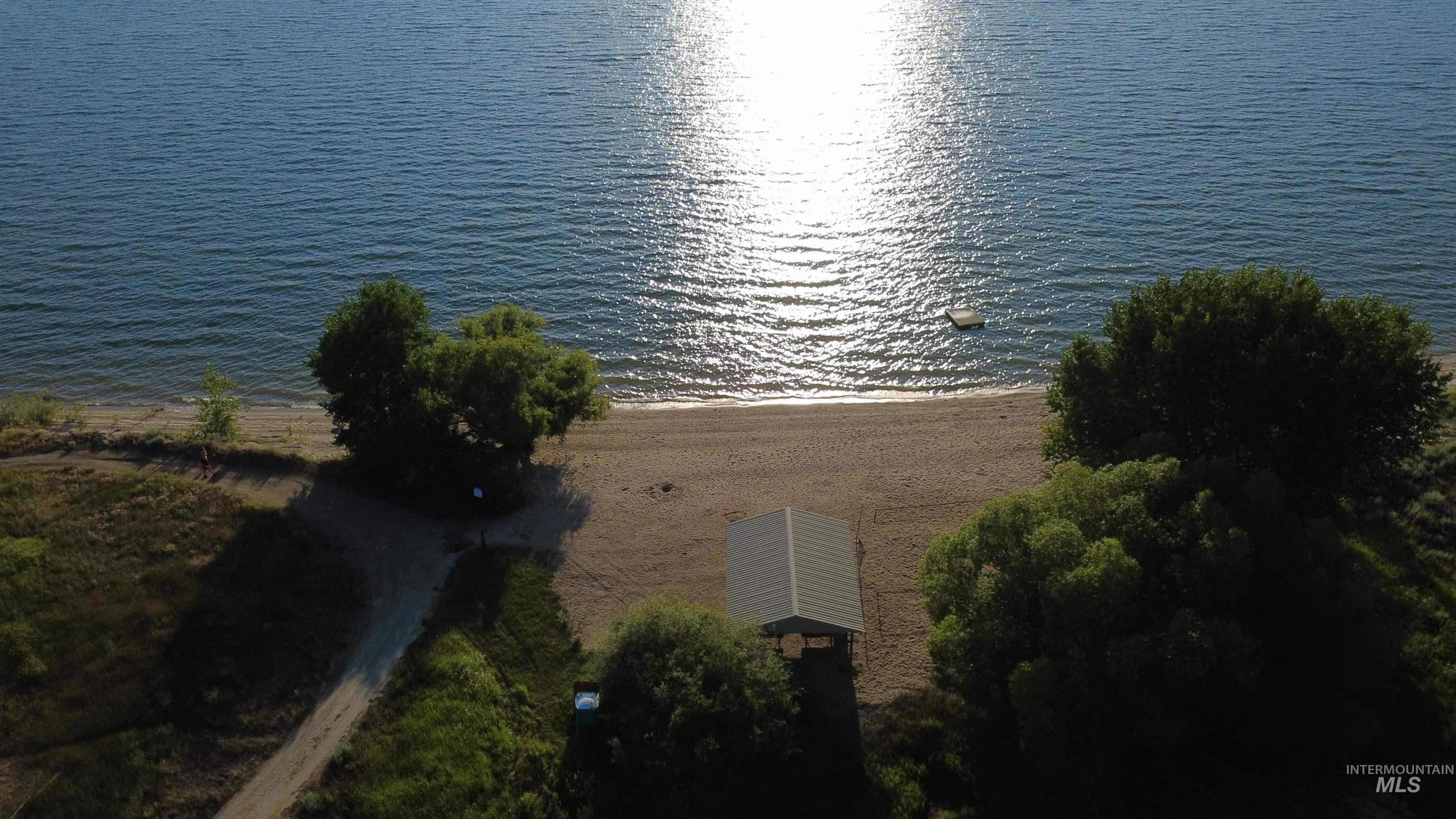 23 Hall Ln, East Property Photo 13