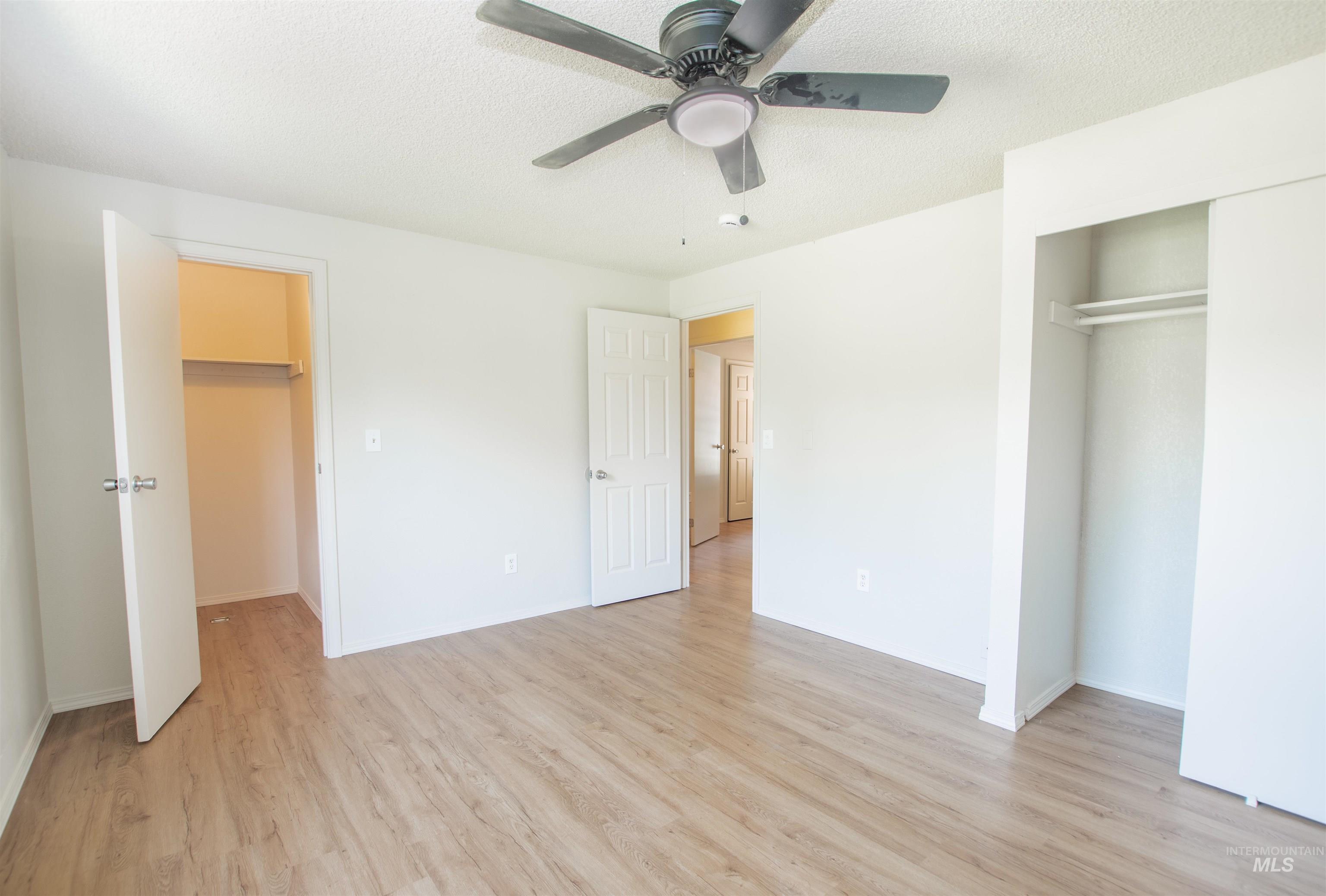 1221 N La Cresta Ave Property Photo 16