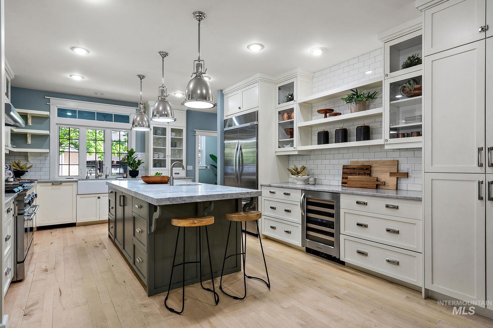 515 N Sierra View Dr Property Photo 6