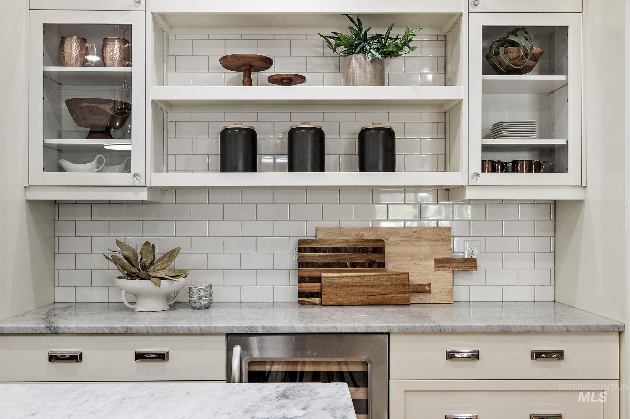 515 N Sierra View Dr Property Photo 7