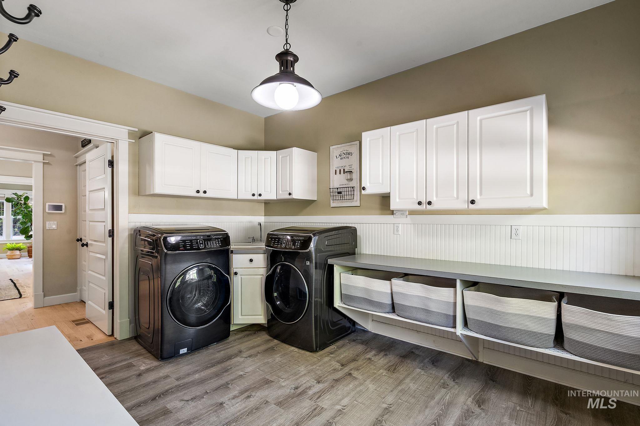 515 N Sierra View Dr Property Photo 17