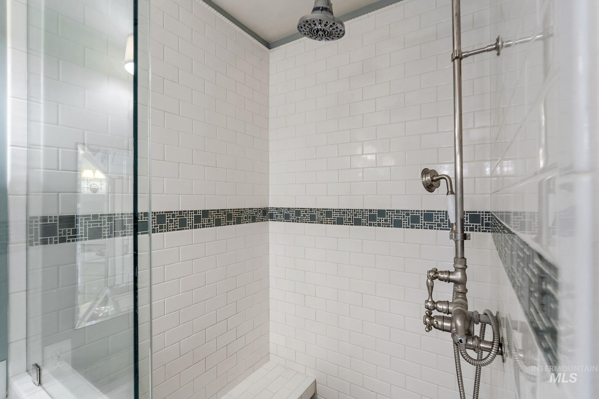 515 N Sierra View Dr Property Photo 27