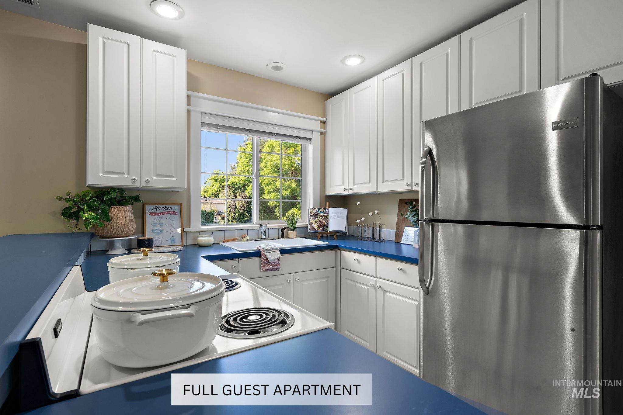 515 N Sierra View Dr Property Photo 33