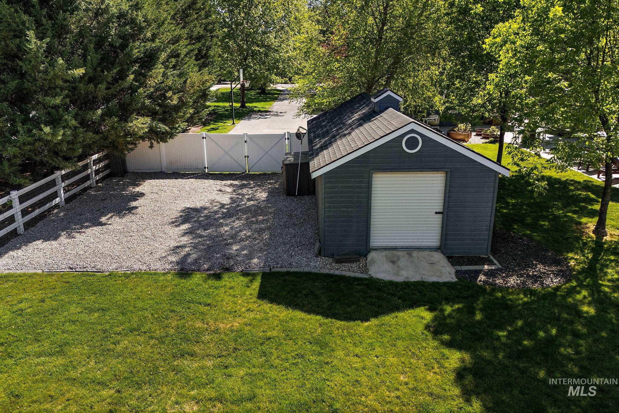 515 N Sierra View Dr Property Photo 43