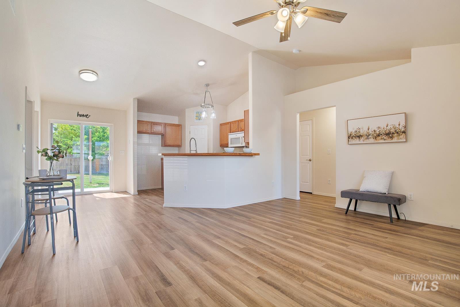 1522 Dana St Property Photo 4