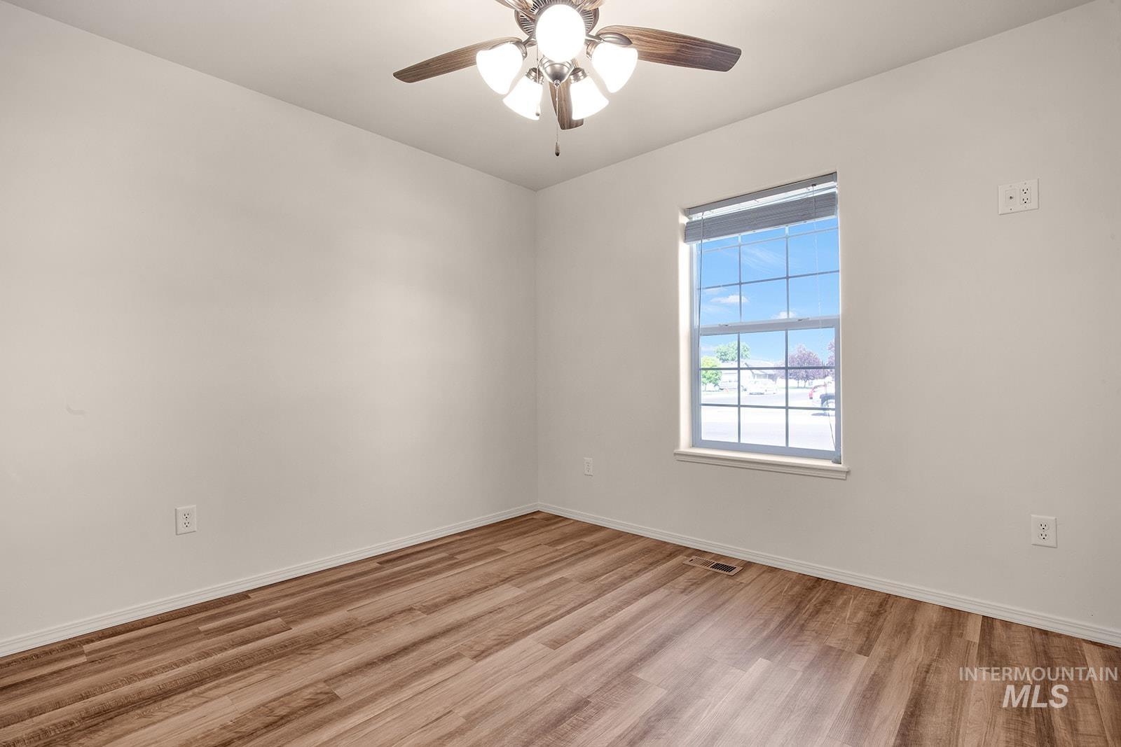 1522 Dana St Property Photo 14