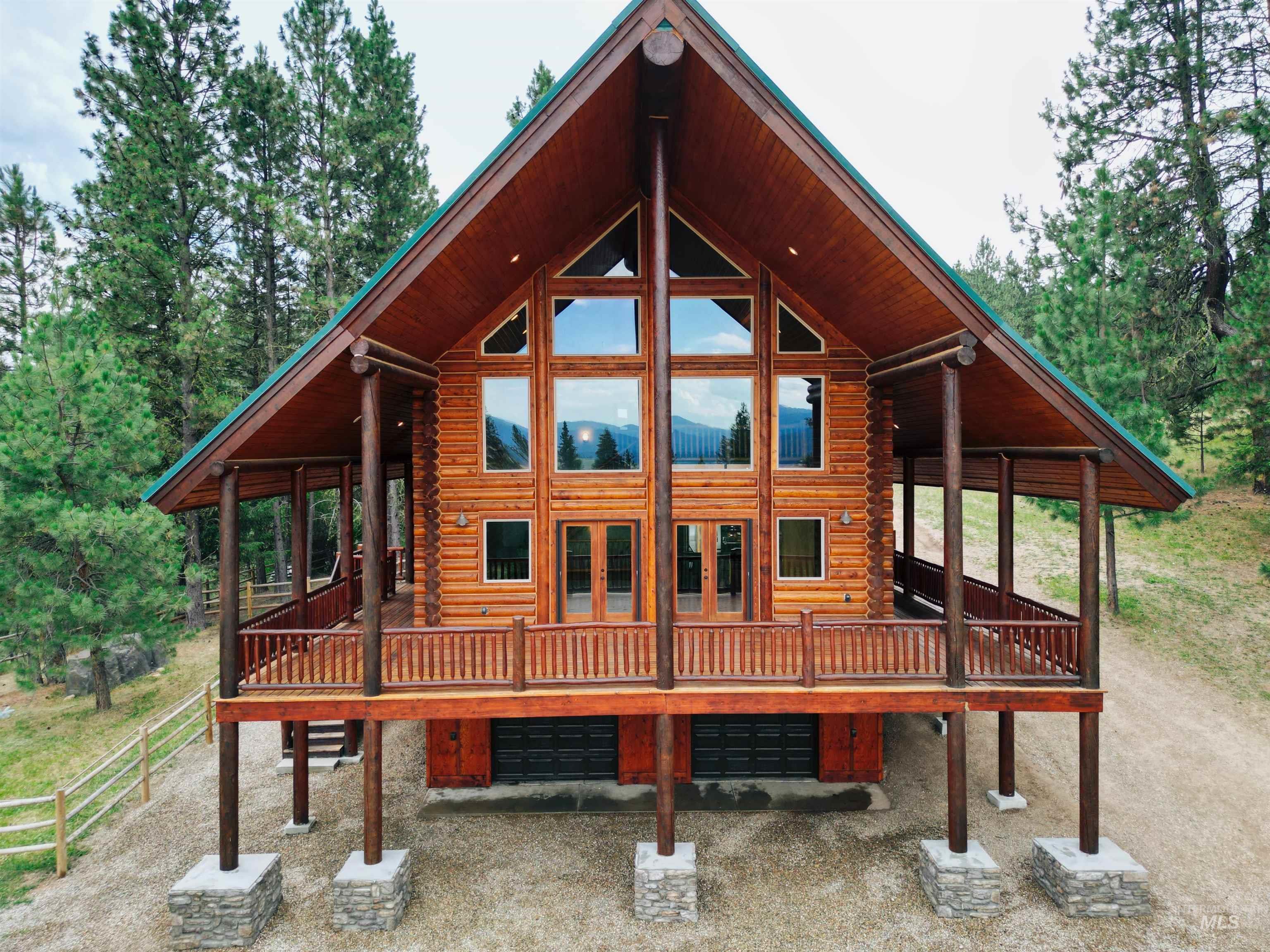 44 Crosstimber Loop Property Photo 1