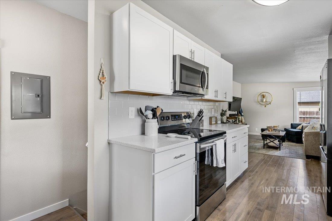 5613 W Gage St Property Photo 10