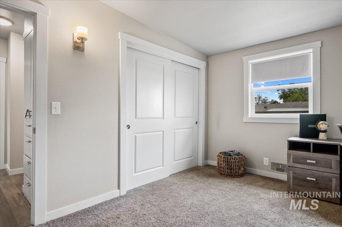 5613 W Gage St Property Photo 17