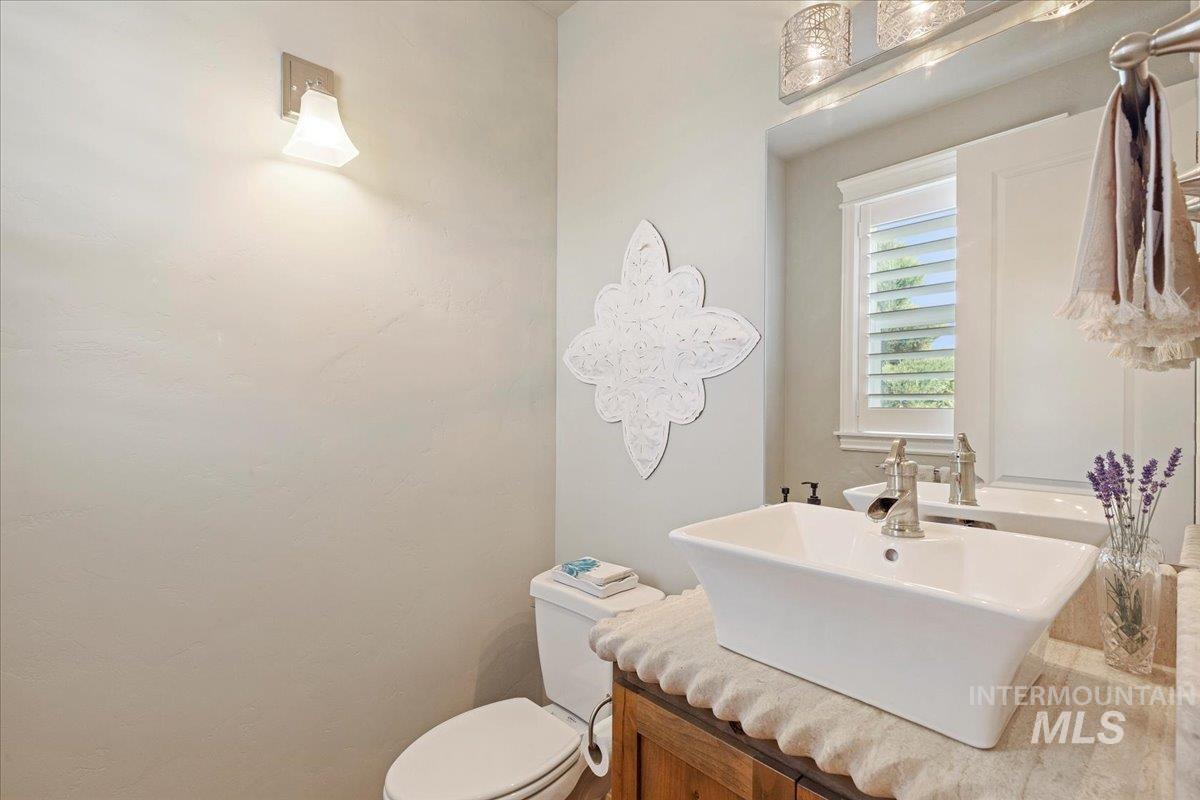 5838 W Tantallon St Property Photo 6