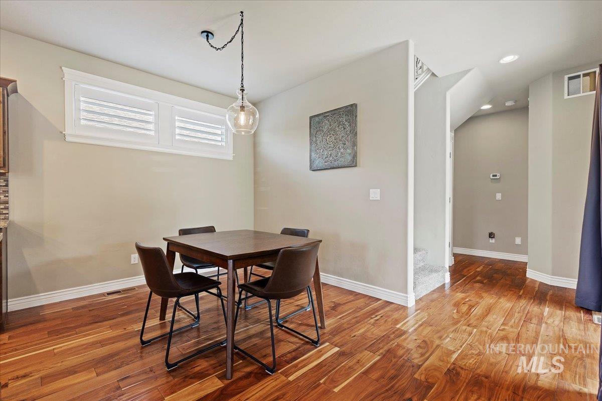 5838 W Tantallon St Property Photo 9