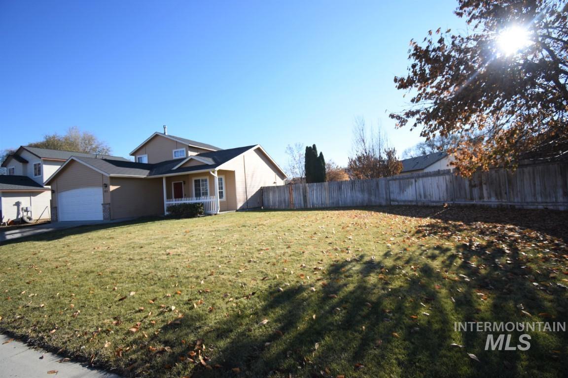 811 W Dewey Ave Property Photo 29