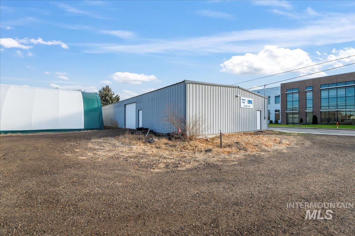 450 W Jackson Property Photo 29