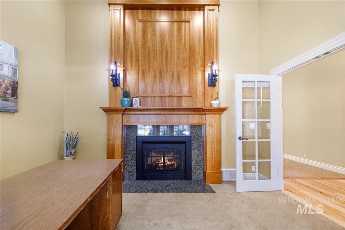 568 Boxwood Dr. Property Photo 7
