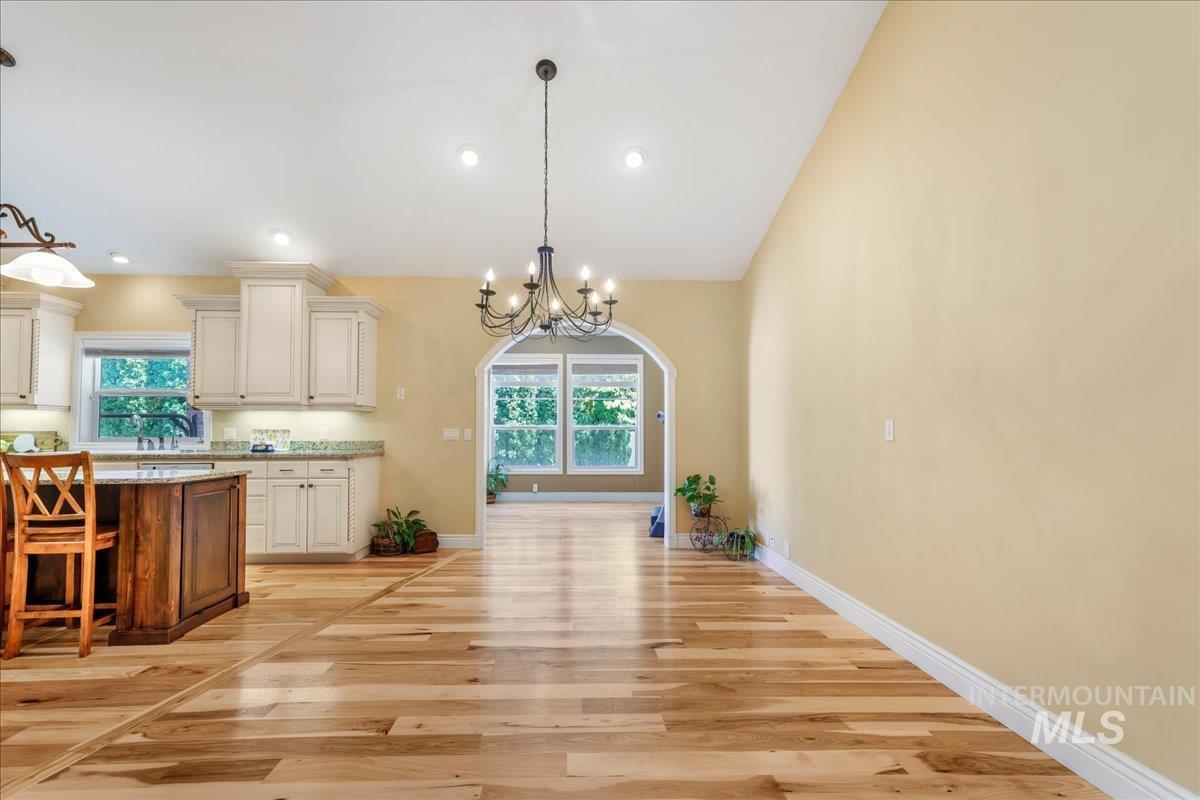 568 Boxwood Dr. Property Photo 12