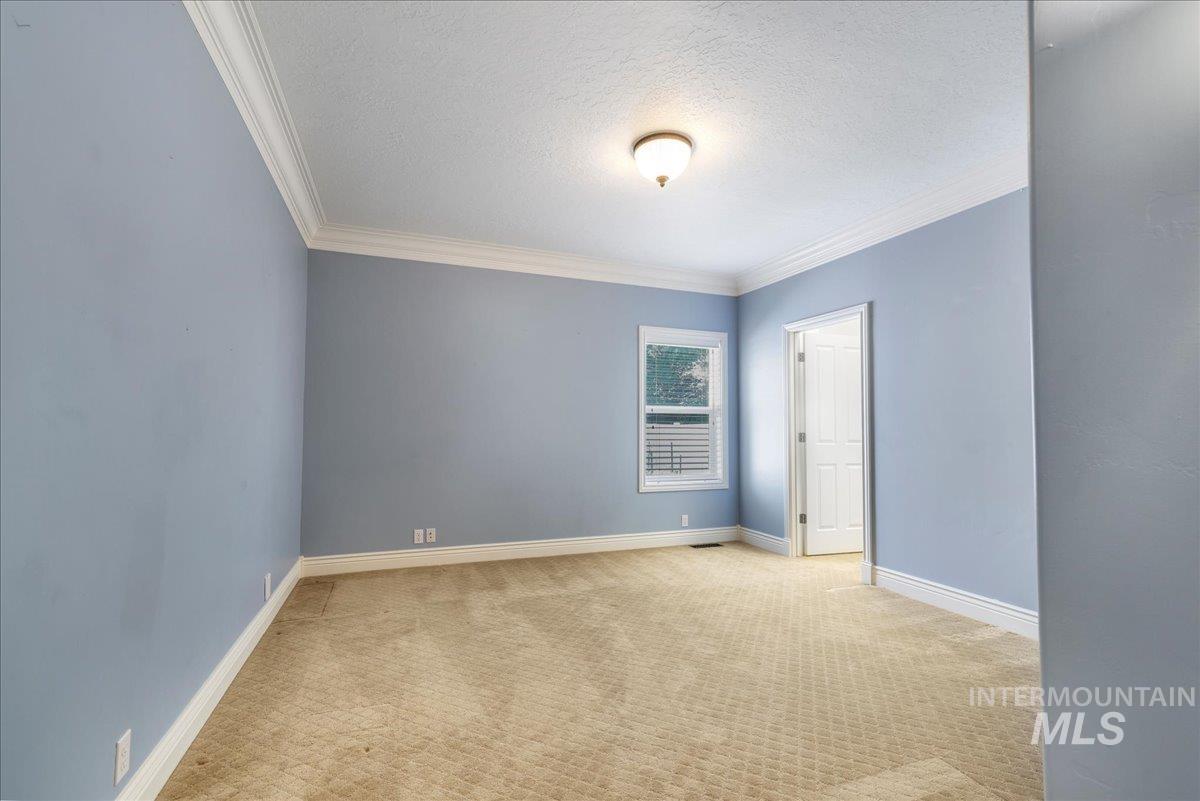 568 Boxwood Dr. Property Photo 30