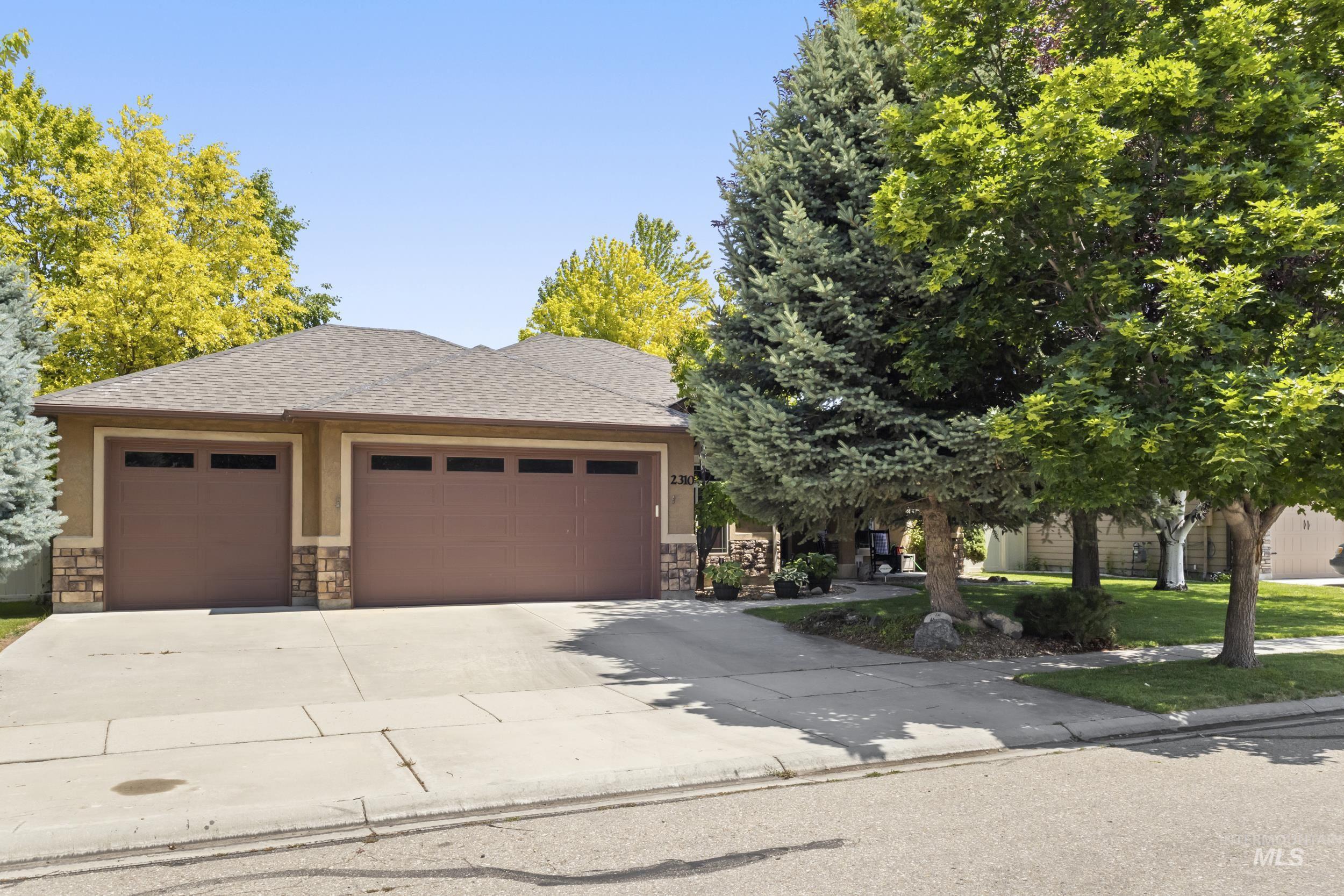 2310 W Herron Loop Property Photo 1