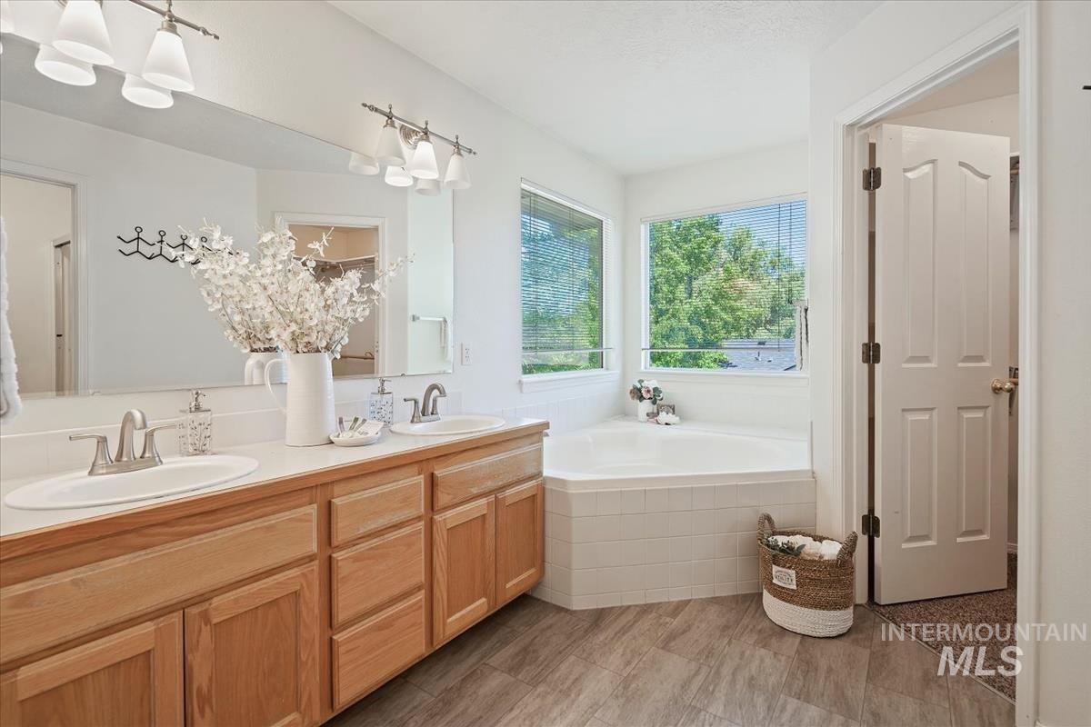 2491 S Bayou Bay Way Property Photo 23