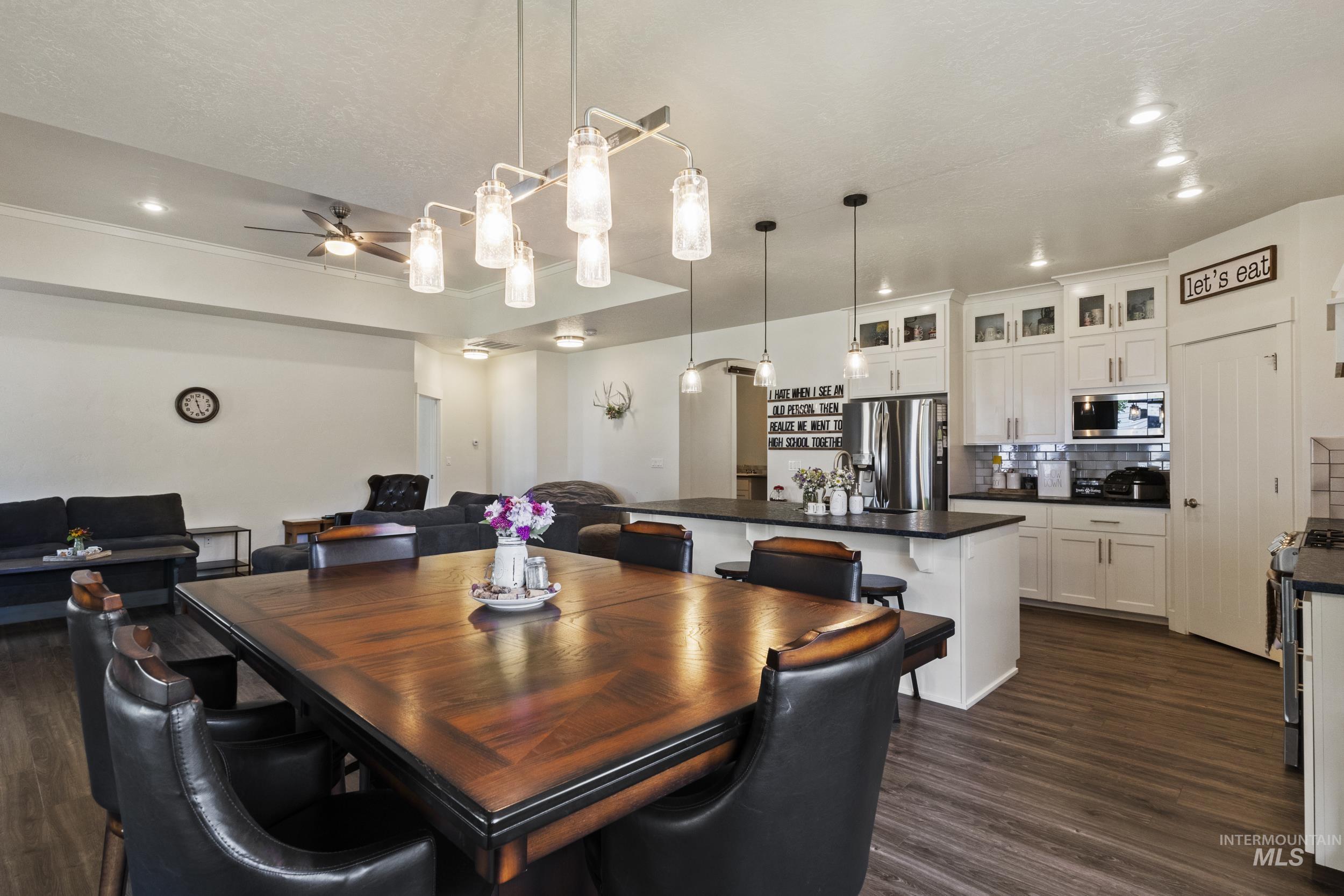 9935 Falls Point Way Property Photo 13