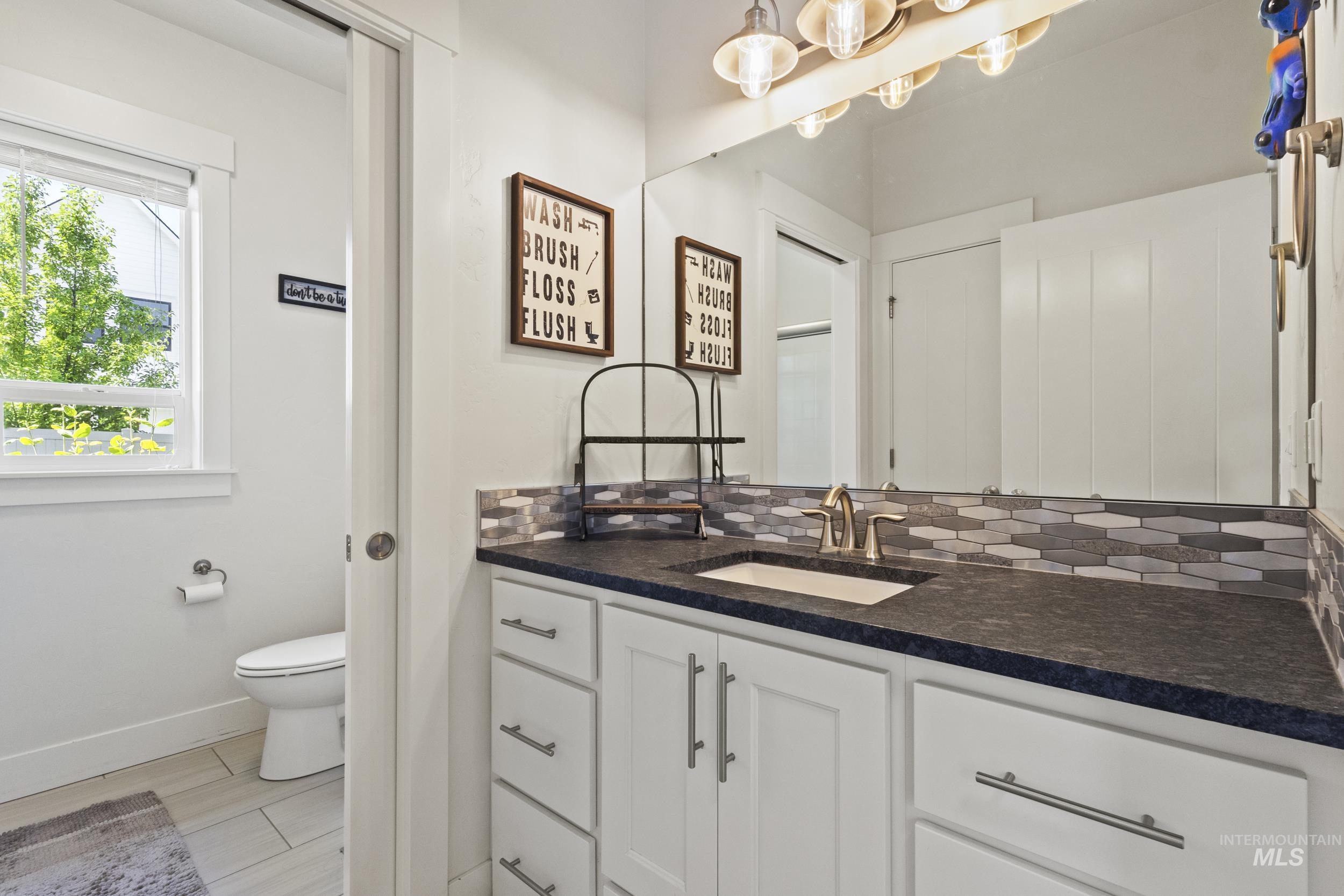 9935 Falls Point Way Property Photo 16