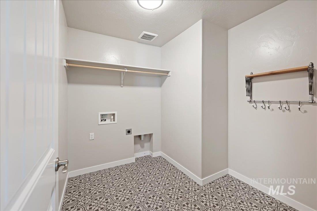 13265 Smithtown Ct Property Photo 31