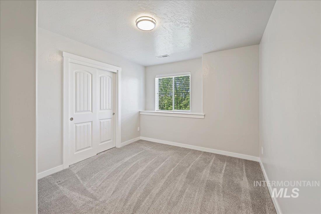 13265 Smithtown Ct Property Photo 34