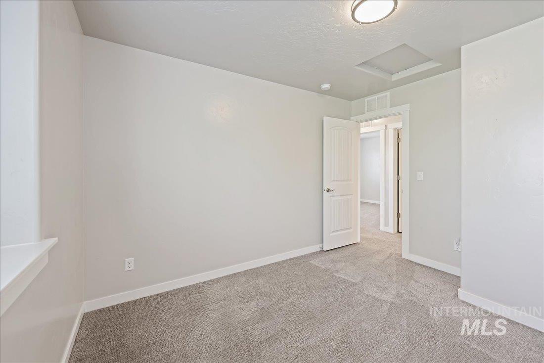 13265 Smithtown Ct Property Photo 35