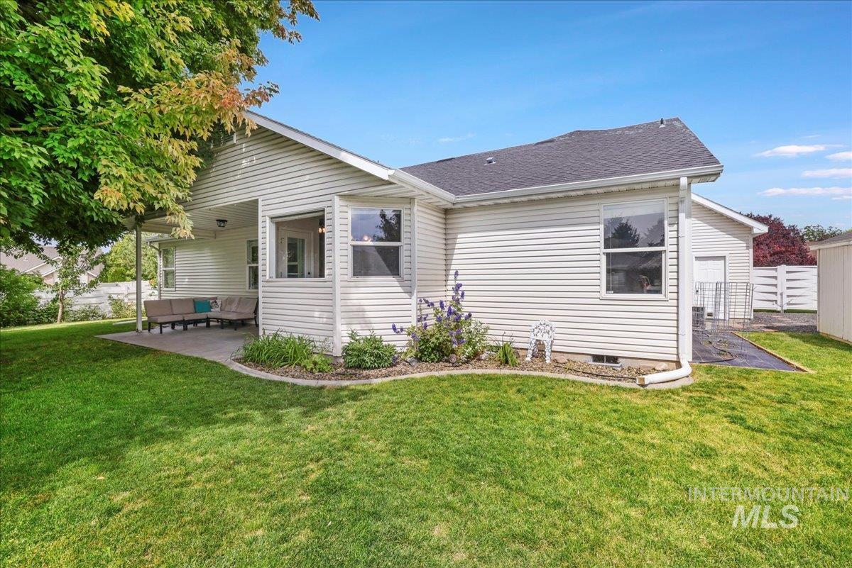 1075 Sawtooth Blvd Property Photo 35